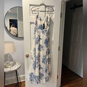 Lulus floral wrap dress. NWT large